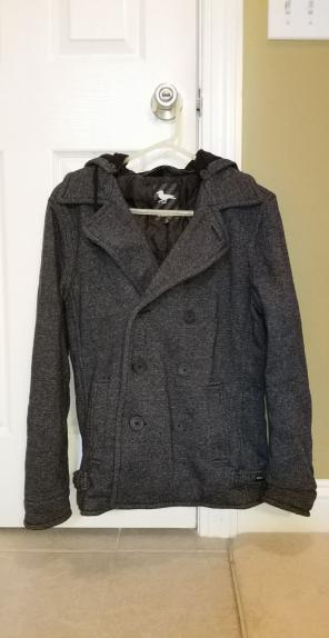 Modern Amusement Pea Coat Men's Small