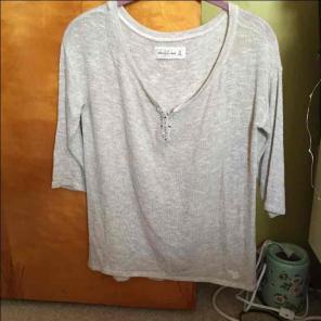 Abercrombie & Fitch light sweater