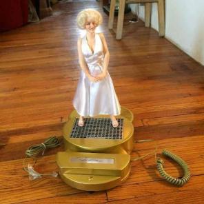 Collectible Marilyn Phone by TeleMania