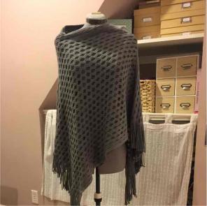 Beautiful Pullover/Shawl