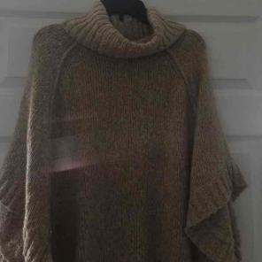 Michael Kors Shawl/Poncho