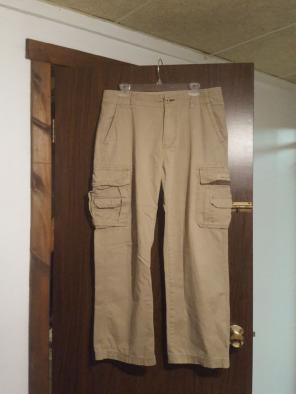 Men's Unionbay khaki cargo pants 32X30