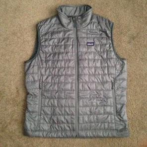 Patagonia Men's Down Vest Size L