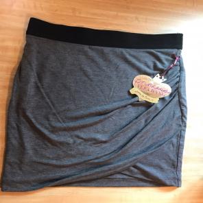 Princess Vera Wang Skirt Small New w/Tag
