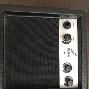 Guitar amp
