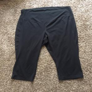 Old Navy Maternity Yoga Capris