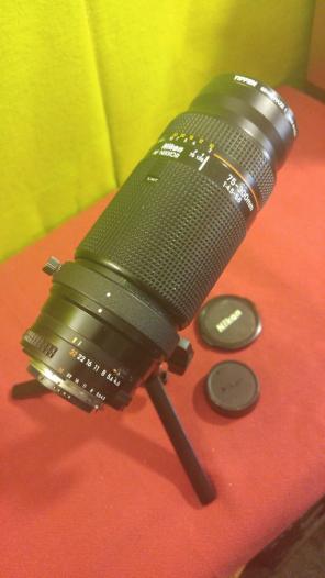 NIKON 75--300mm AF MACRO ZOOM LENS