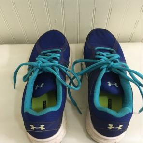 Under Armor Youths Shoes