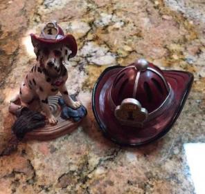 Vanmark Fire Dalmatian & Fire Hat Figure