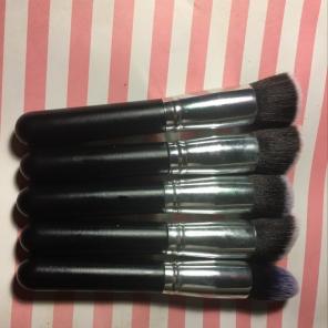 5 Face Brush