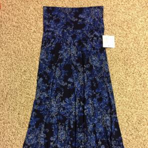Small cotton navy floral maxi NWT