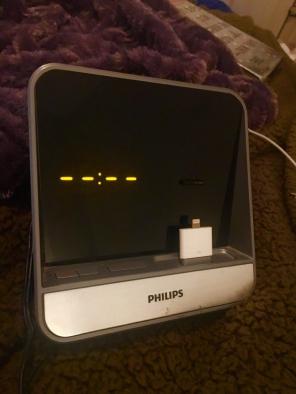 Philips Clock Radio For Ipod/iphone