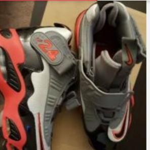 AM GRIFFEY 1 WHT/TTL CRIMSON-HYPR BLK-WH