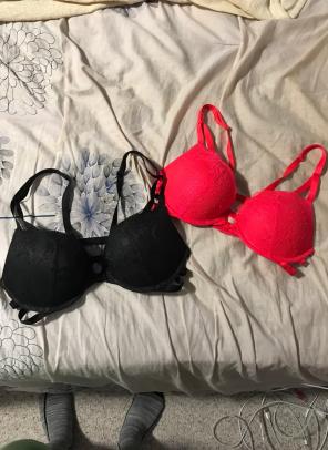 2 Victoria's Secret Strappy Bras, 32D