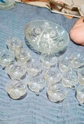 16 piece crysal tea set