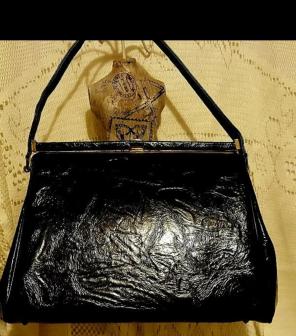 SALE Vtg Dk Navy Blue Classic Handbag
