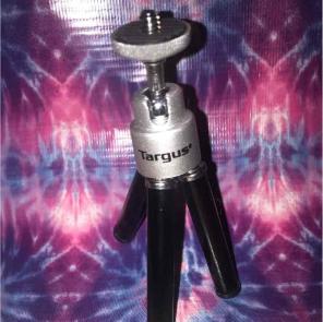 Mini tripod
