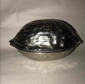 SILVER WALNUT NUT CRACKER