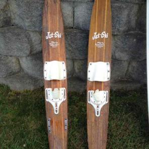 Water ski older