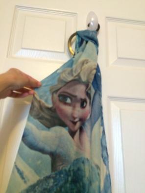 Disney’s Frozen Scarf