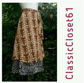 Reversable animal patterned wrap skirt