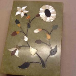 Trinket box made in India Mother Pearl