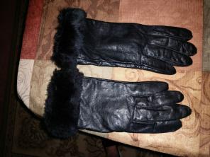 Vintage women's gloves size medium