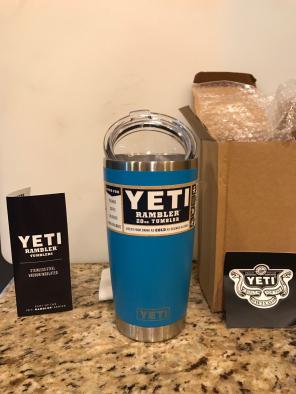 •BLUE• YETI Rambler Duracoat 20oz Yeti