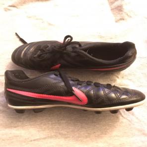 Nike Girl Soccer Shoes