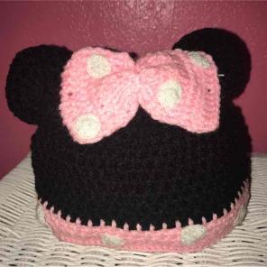 Hand made baby Minnie Mouse hat