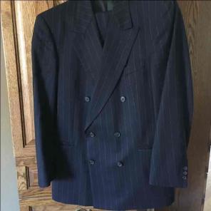 Ferrini 2 pc suit s. 40