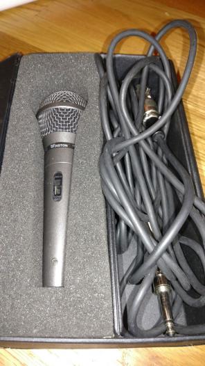 Winston Dynamic Model 37-105 Microphone