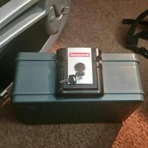 Honeywell safe Protector Key Lock Safe