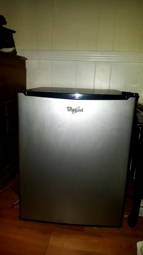 Whirlpool Mini fridge