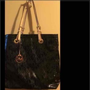 Michael Kors purse