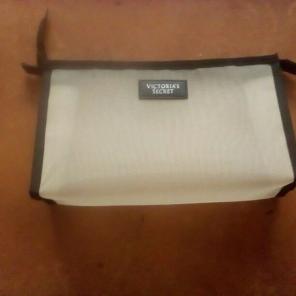 Victoria's Secret zippered Mesh Bag