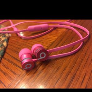 Pink UrBeats Earbuds