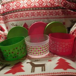 3 plastic containers