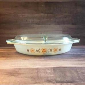 Vintage Pyrex Town and Country Dish