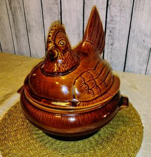Vintage Brown Hen Chafing Dish