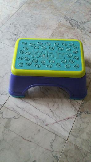 Little kids step stool