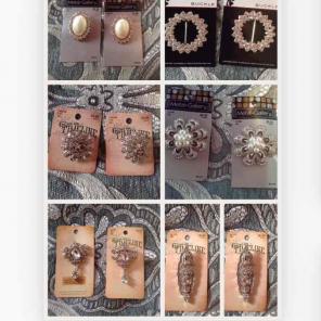 Brooch lot
