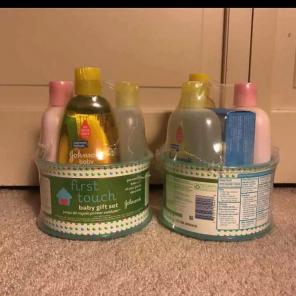 Johnson's Baby Gift Set (2)