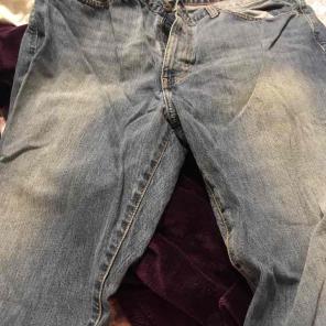 Used men's cremieux size 35/32 relaxed