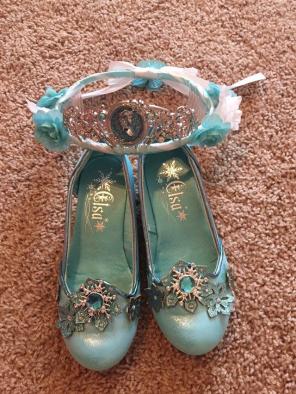 Disney Store Elsa Dress Up Shoe And Tiar