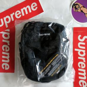 Supreme SS//17 Small shoulder bag