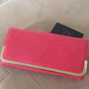 Stone Mountain Accessories Red Wallet