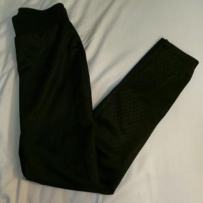 Black diamond pattern joggers