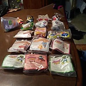 18 unopened happymeal toys from 80s