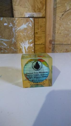 Small boxed globe